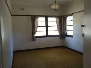 View profile: Outstanding Location-Cheap Rental!